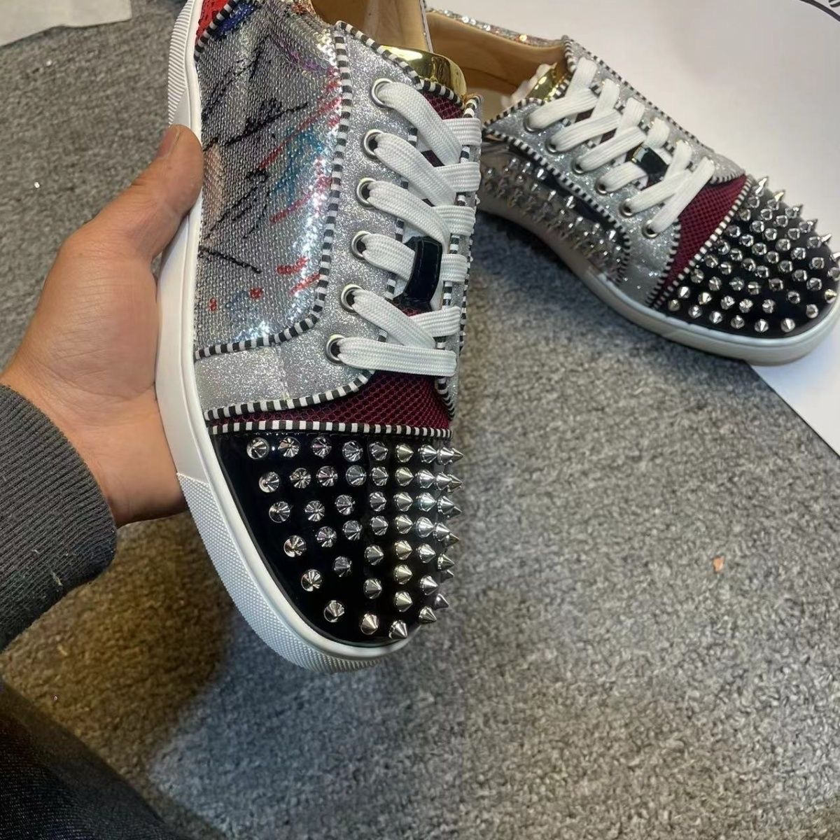 zapatillas christian louboutin premium: sofisticación de lujo y distinción urbana 🧸✨ zapatillas christian louboutin premium: sofisticación de lujo y distinción urbana 🧸✨