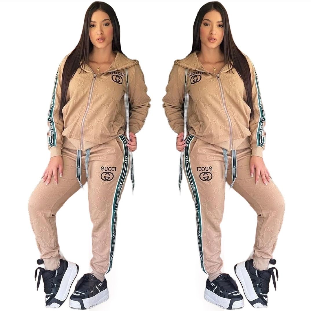 conjunto gucci premium: sofisticación de lujo y distinción urbana 🖤✨🧸 conjunto gucci premium: sofisticación de lujo y distinción urbana 🖤✨🧸