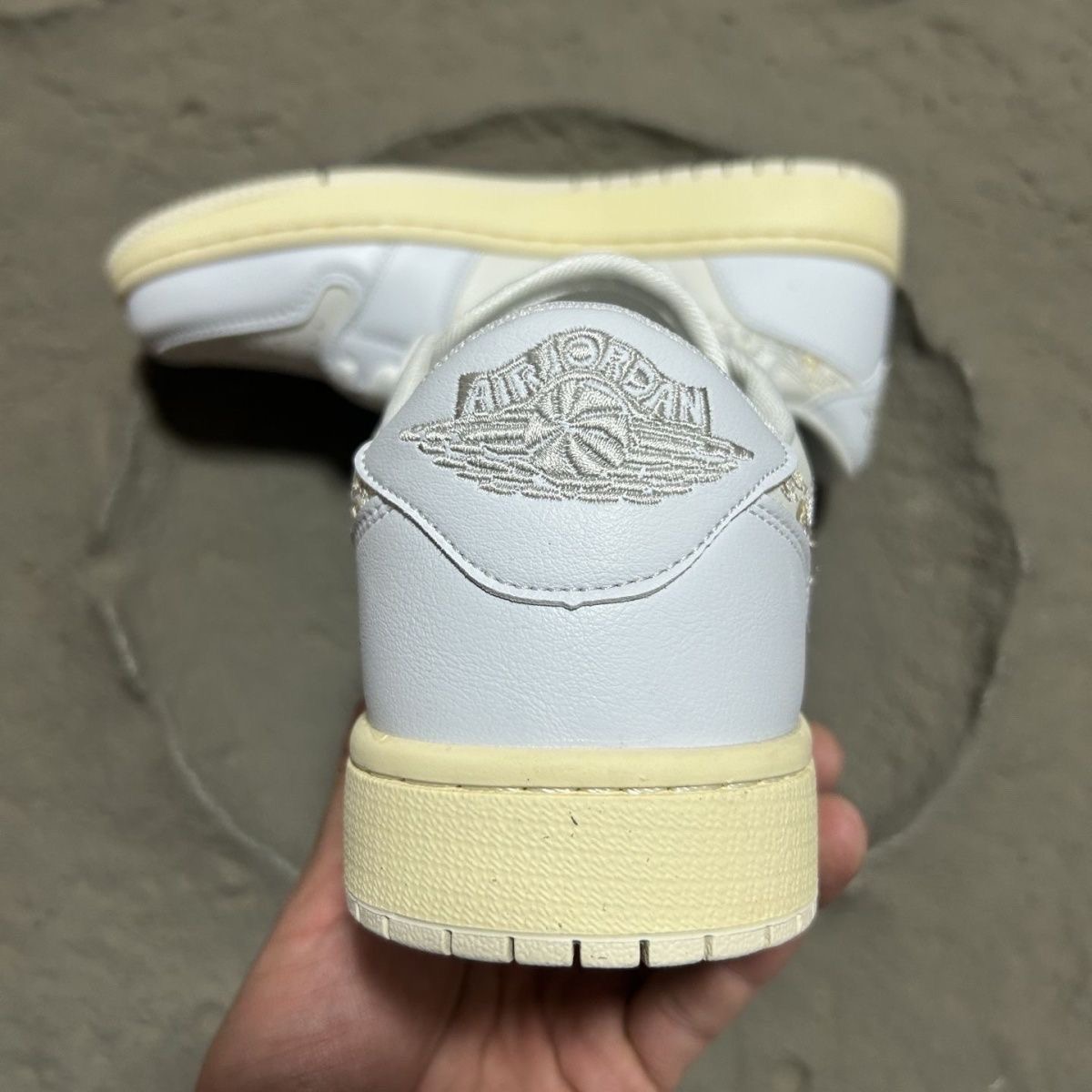 👟✨ zapatillas nike air jordan 1 low "white & cream floral embroidery": estilo exclusivo y máxima tendencia 🤍🌼🌾 👟✨ zapatillas nike air jordan 1 low "white & cream floral embroidery": estilo exclusivo y máxima tendencia 🤍🌼🌾