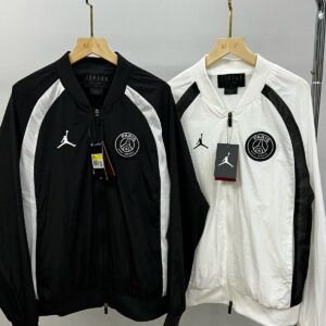 Chaqueta Cortavientos Jordan x Paris Saint-Germain (PSG): Estilo Urbano de Élite 🧸✨